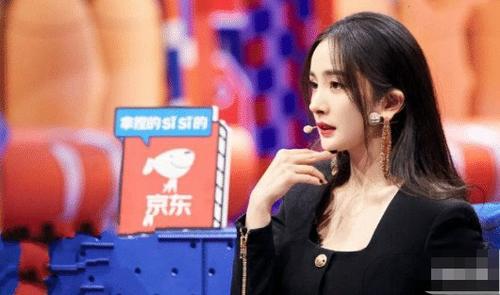 体育界饭圈文化 神坛之上1v1未删减txt 免费吃瓜视频在线看,神坛对决1v1未删减txt，免费瓜视频盛宴来袭！