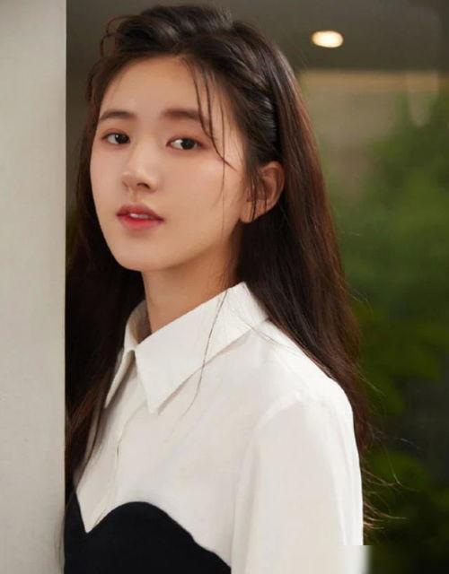 赵露思个人资料 明星大侦探第三季,青春活力演绎悬疑新篇章