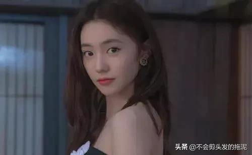 赵露思个人资料 明星大侦探第三季,青春活力演绎悬疑新篇章